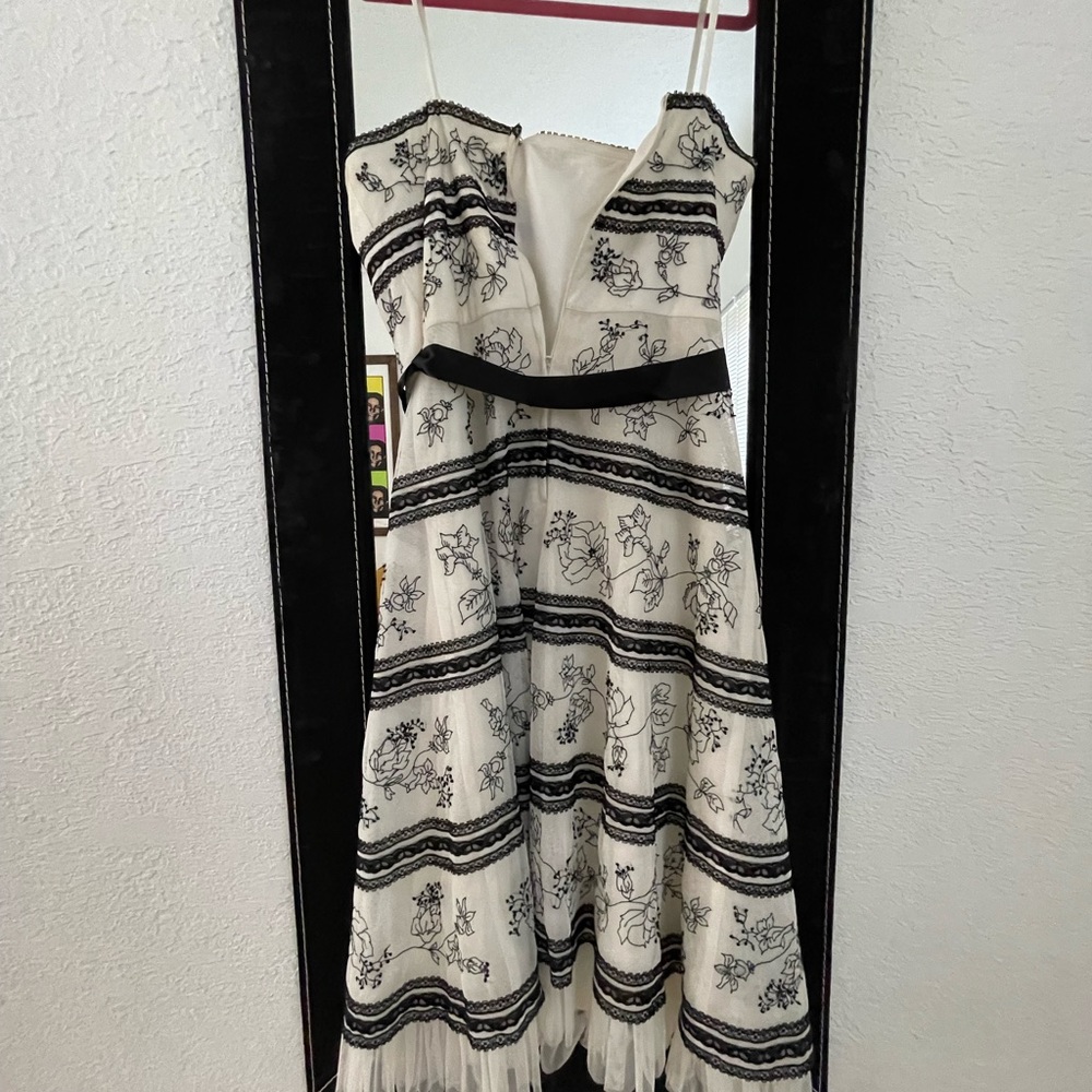 BCBG MAXAZRIA Beautiful Coctel dress